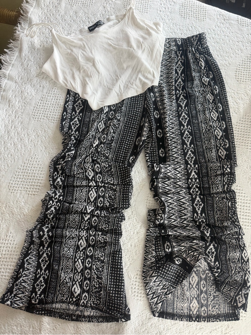 Charlotte Russe Black and White Aztec-Print Joggers